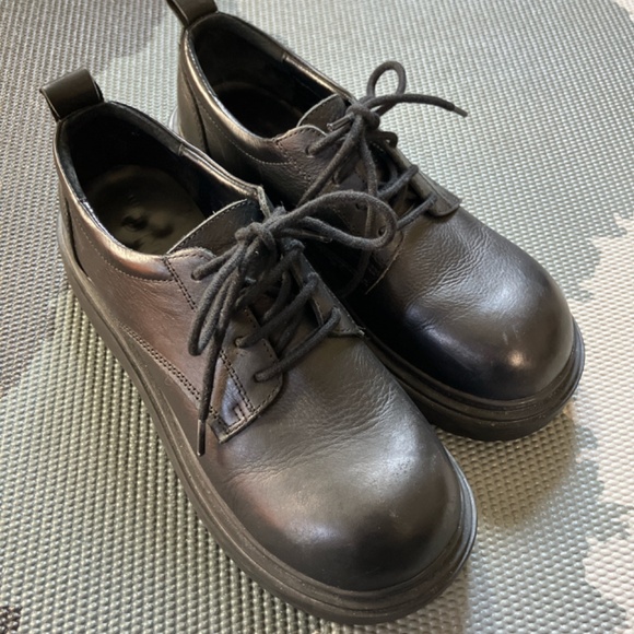 UNIF Fax oxfords size 8 - Picture 3 of 4